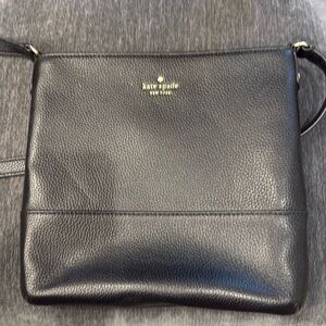 Kate Spade Southport avenue cora crossbody bag 
Kate spade New York